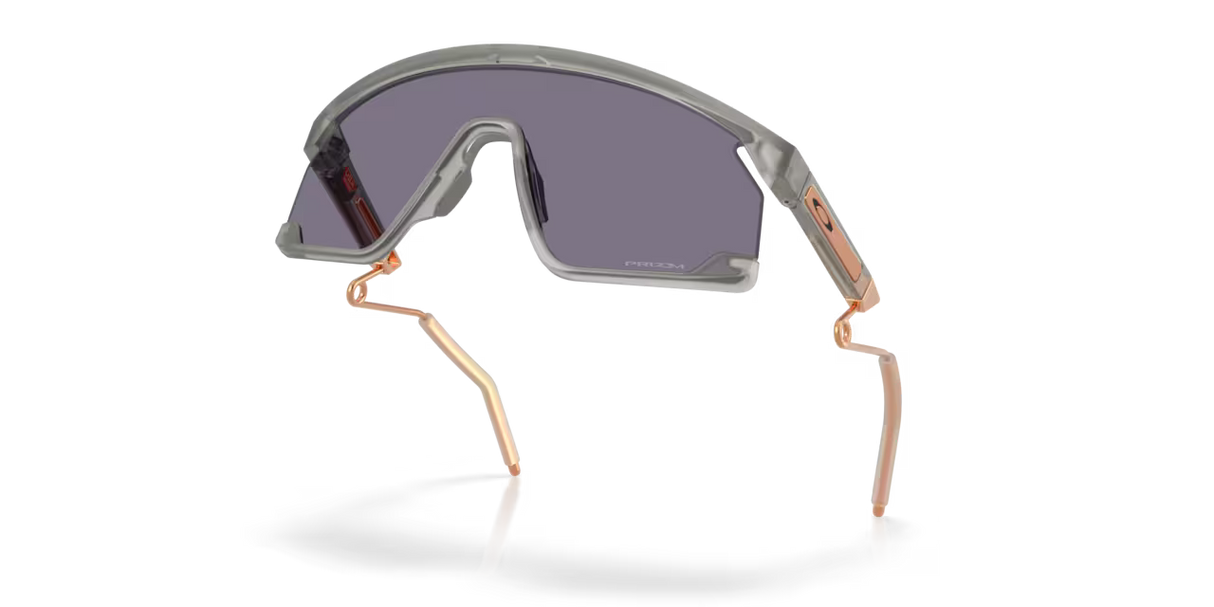 משקפי שמש Oakley BXTR Metal Forge Collection Prizm Grey Lenses, Transparent Grey Ink Frame - Oakley