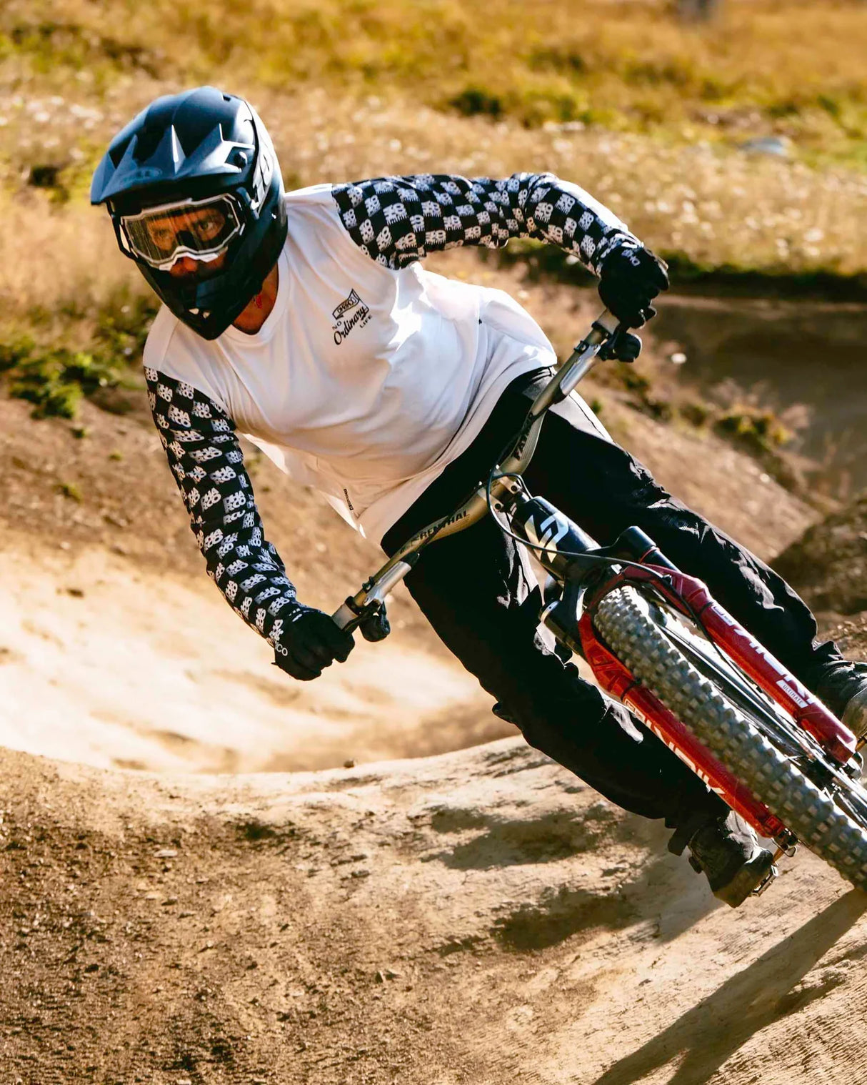 חולצת רכיבה ארוכה גברים Gravity | Offset - DHaRCO